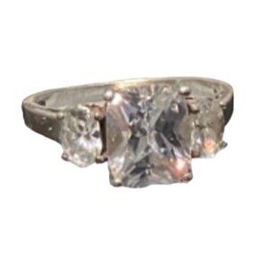 Avon Sterling Silver 925 Ring Size 9 Faceted Glass Vintage